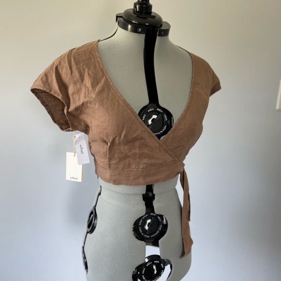 Aimee Linen Blouse - Picture 2 of 6